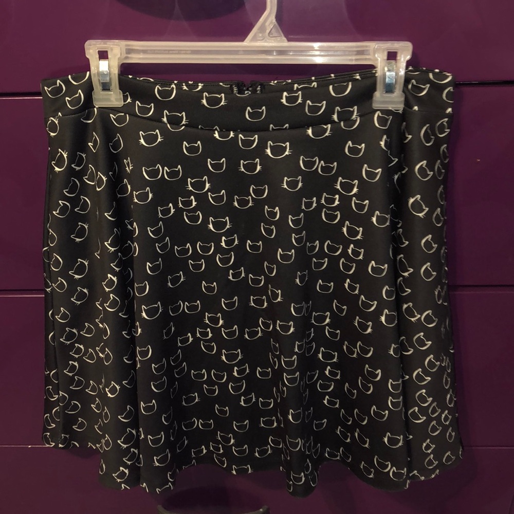NWT Hot Topic Skirt w/ Cat Design
